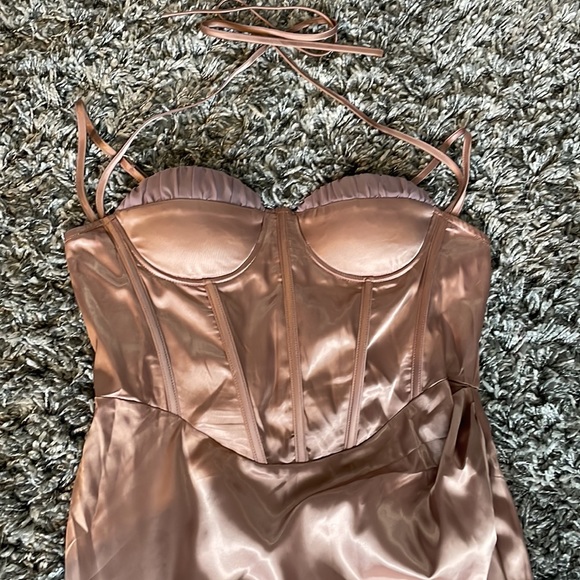 PLT corset midi dress - Picture 4 of 10